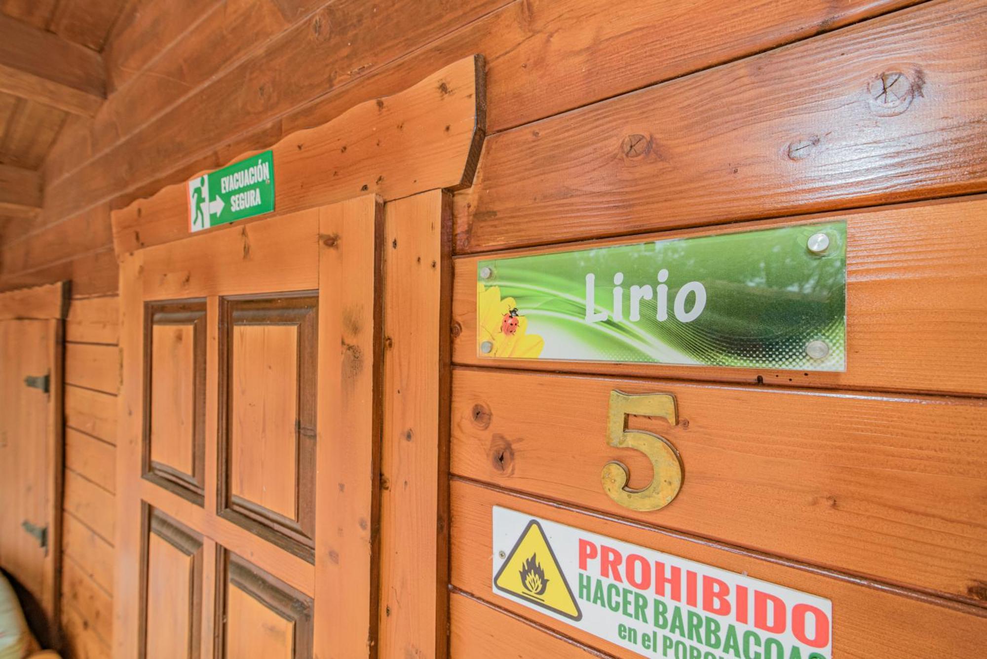 Alojamiento Rural Caserio De La Fuente Дейфонтес Экстерьер фото